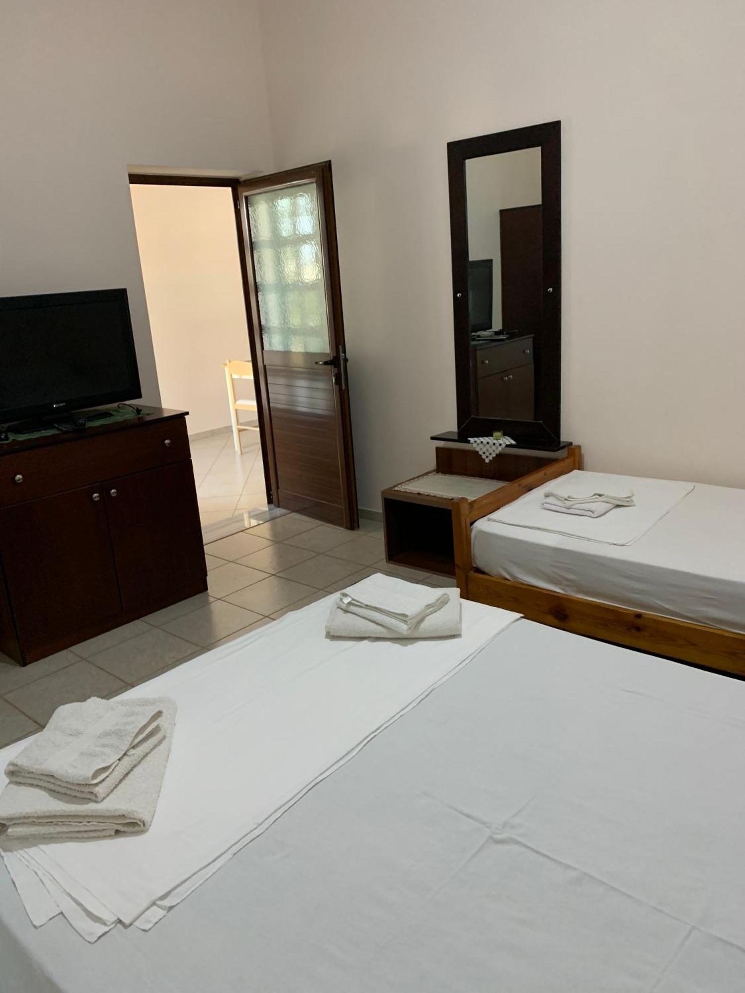 Ylli Cunaj Apartments Sarande Luaran gambar